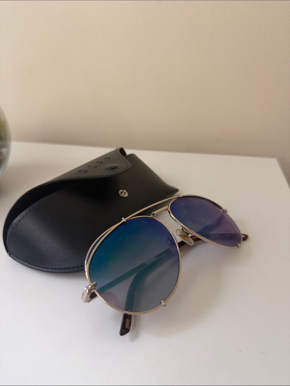 Diff Eyewear Women's Aviator Sunglasses with Blue Gradient Lenses